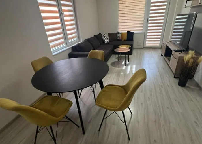 The Last Dollar 公寓